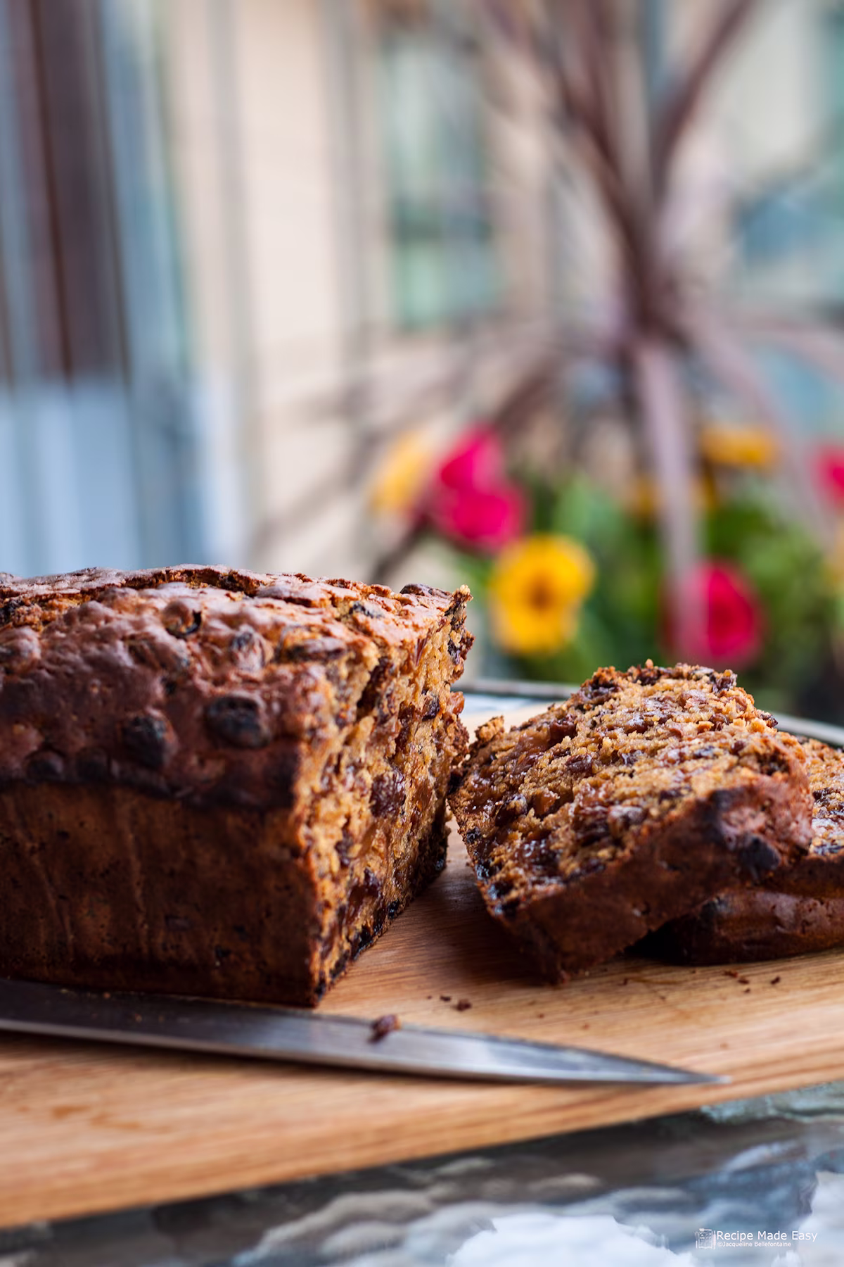 sliced bara birth on a wooden board.